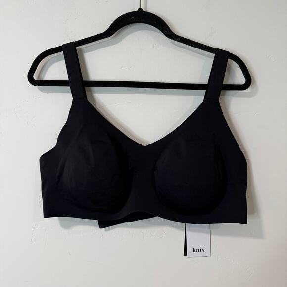 Knix Women's Padded V Neck Evolution Bra Black NEW Size 8+ T Shirt Adjustable - Picture 1 of 7